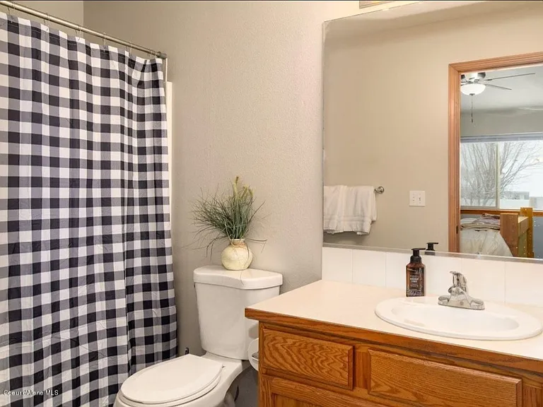 1975 N Palisades Dr — Photo 10