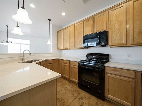 5th image of 10692 S Topview Rd