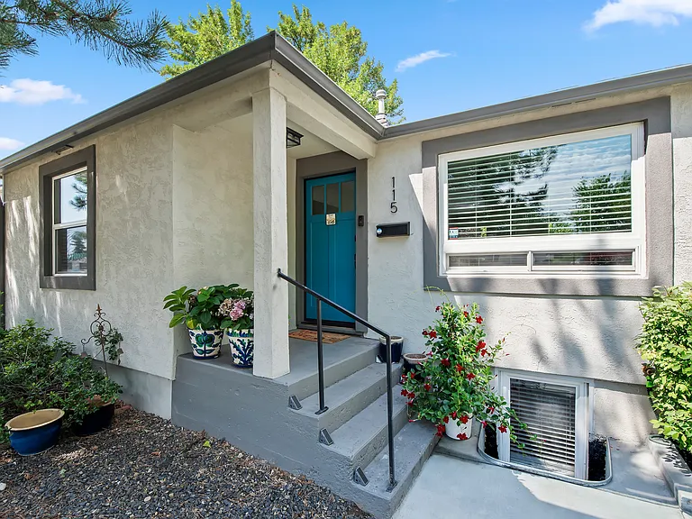 115 N Vinson St — Photo 4