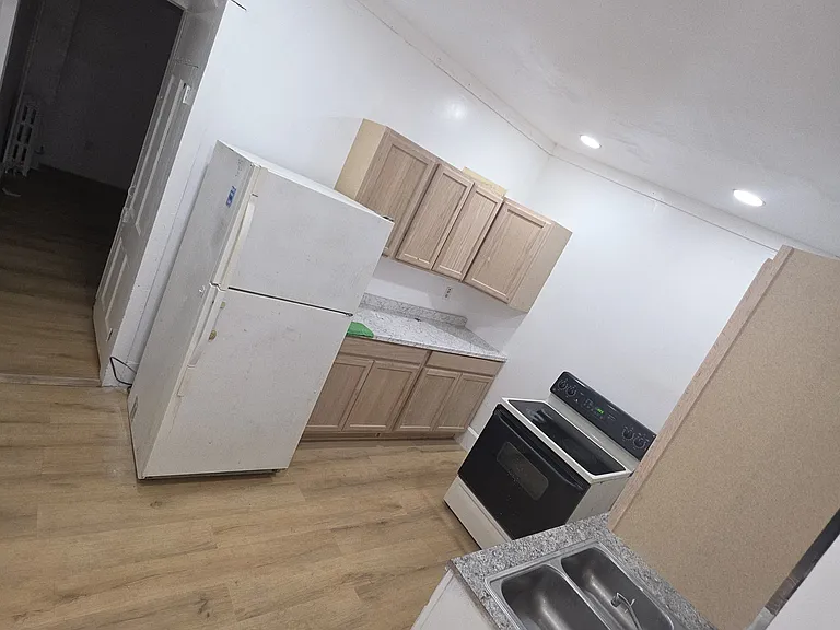 244 S Oak St #1 — Photo 27