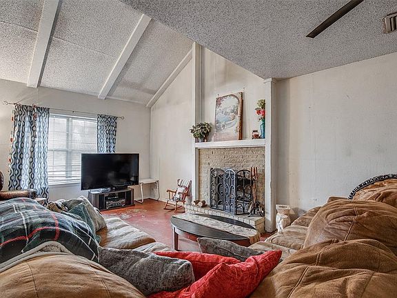 2nd image of 4416 Via Del Norte