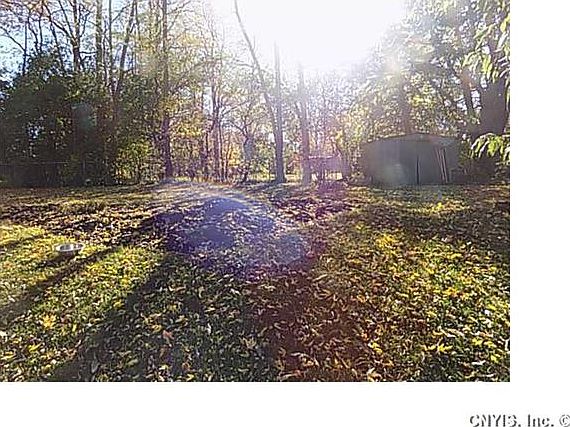 4th image of 18 Farview Cir