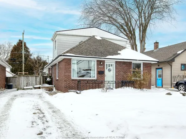 1067 Saint Louis Ave, Windsor, ON N8S 2K9
