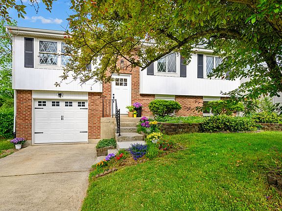 4th image of 2027 Woodcrest Dr