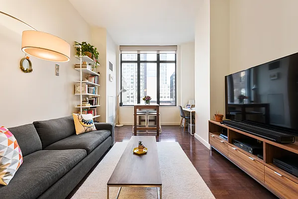 Rented by Douglas Elliman | media 19