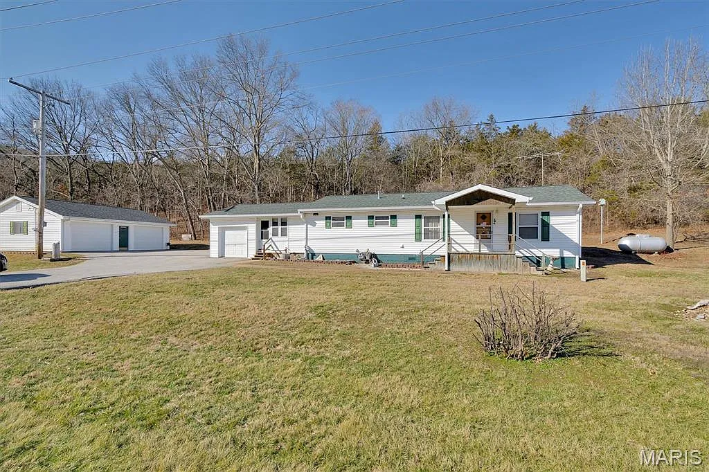 4925 State Highway 30 photo 1