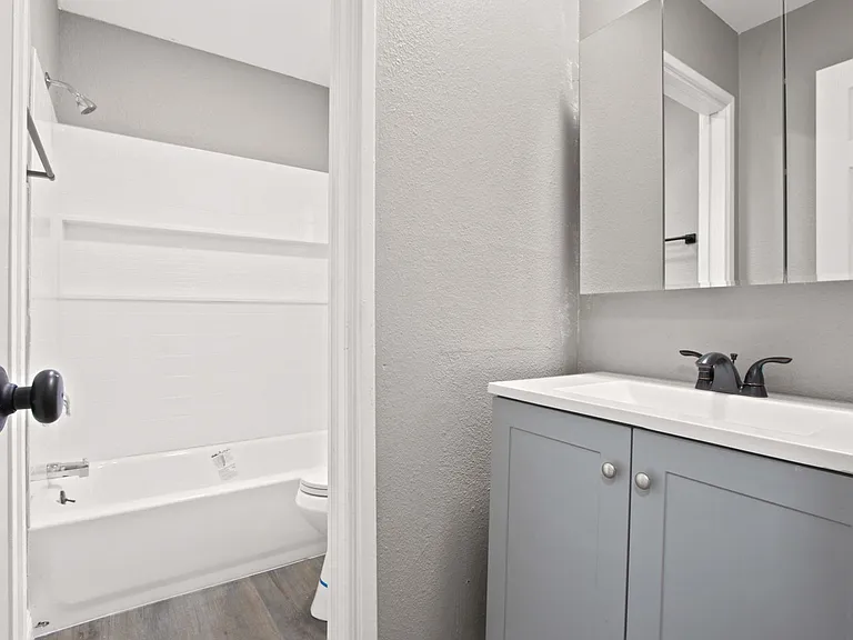 8202 Rosemead Blvd — Photo 14
