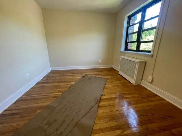 20-31 20th Street image 5 of 6