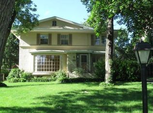 2256 Grande Ave SE, Cedar Rapids, IA 52403