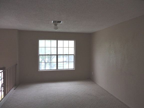 5th image of 2624 Harvey Dr