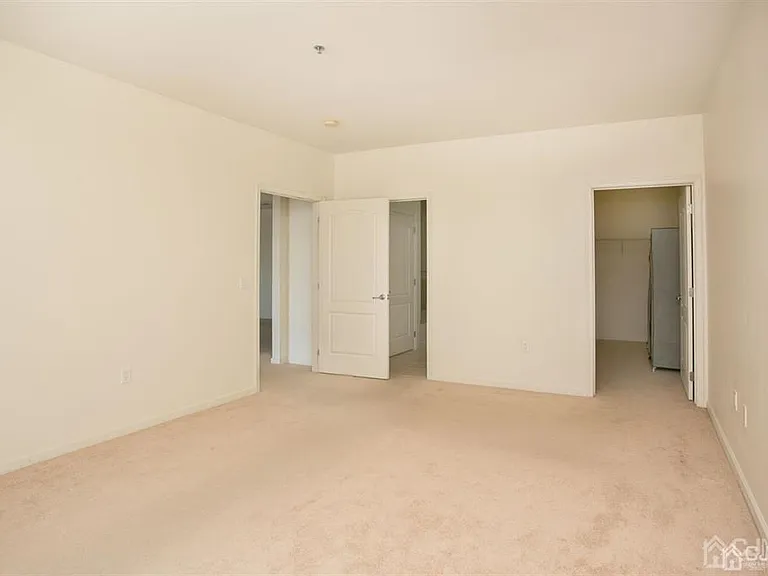 2224 Edward Stec Blvd — Photo 16