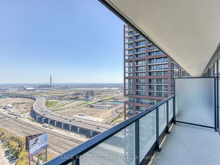 35 Parliament St #2812 — Photo 27