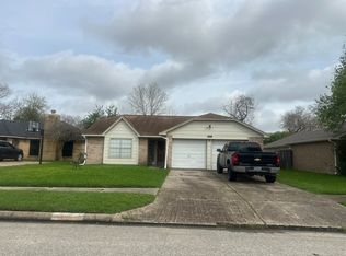 10941 Birch Dr, La Porte, TX 77571