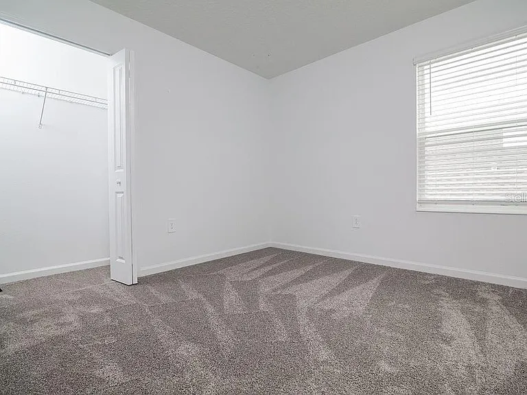 2821 Armstrong Ave — Photo 37