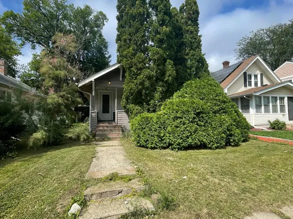 3520 27th Ave S, Minneapolis, MN 55406