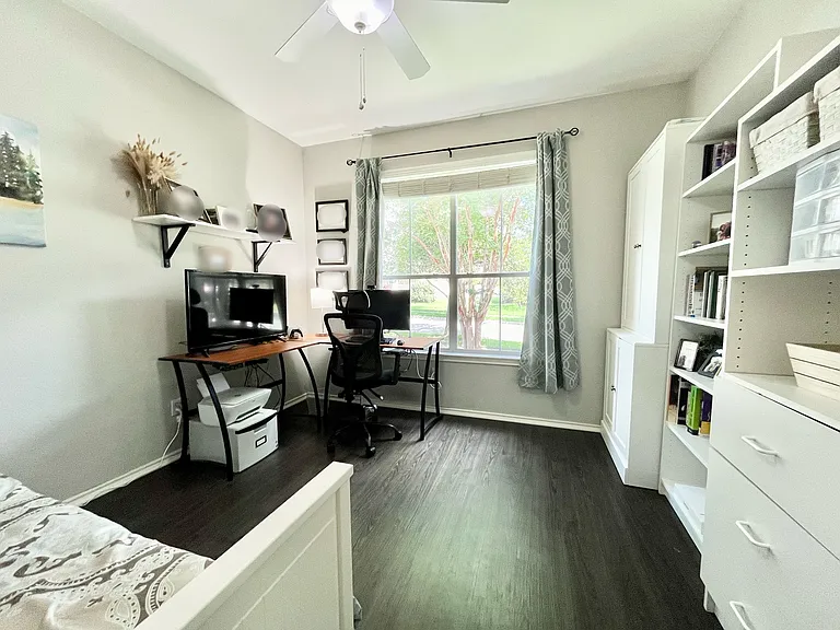 313 Lava Bed Dr — Photo 7