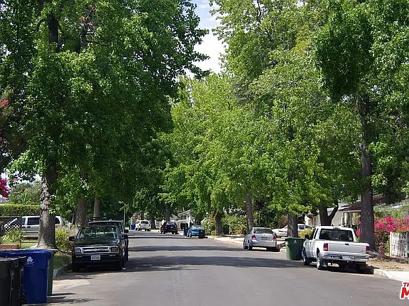 3rd image of 6625 Atoll Ave