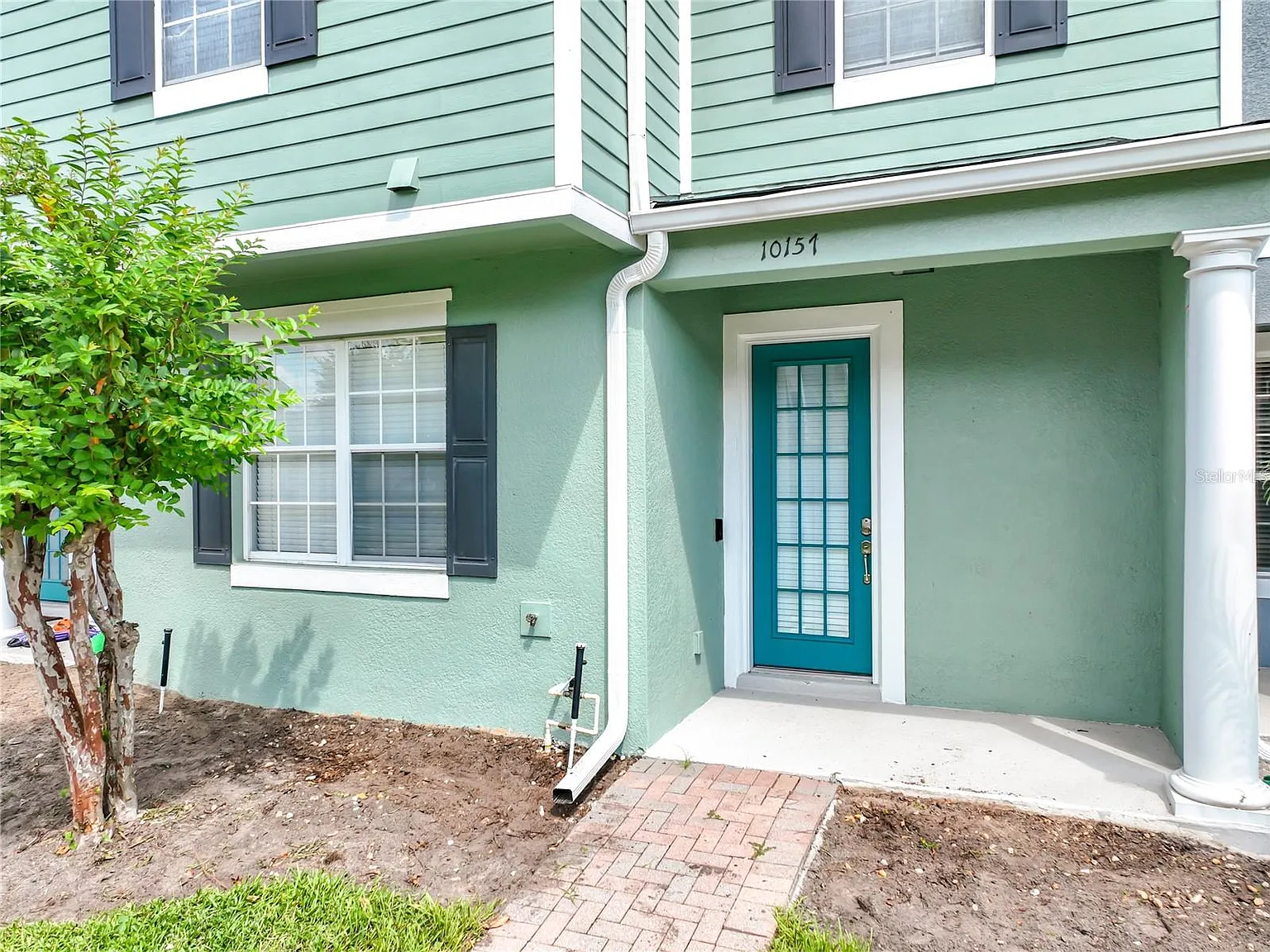 3 bed, 1839 sqft, $2,600 — Photo 2