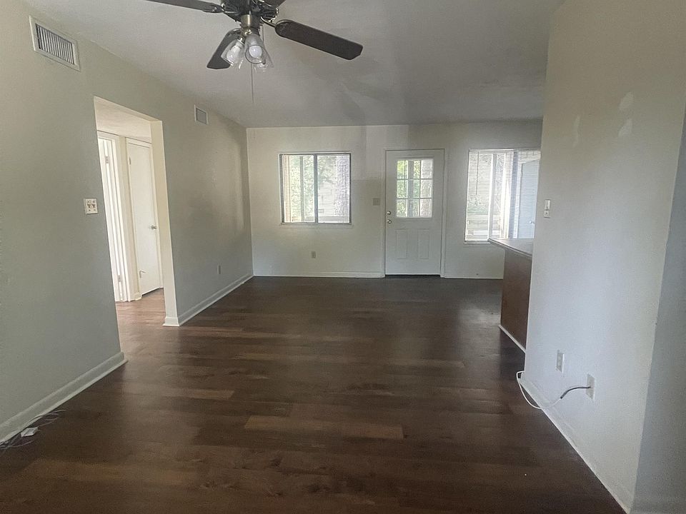 1st image of 2651A N Point Ct