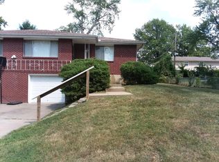 1227 N 64th Dr, Kansas City, KS 66102