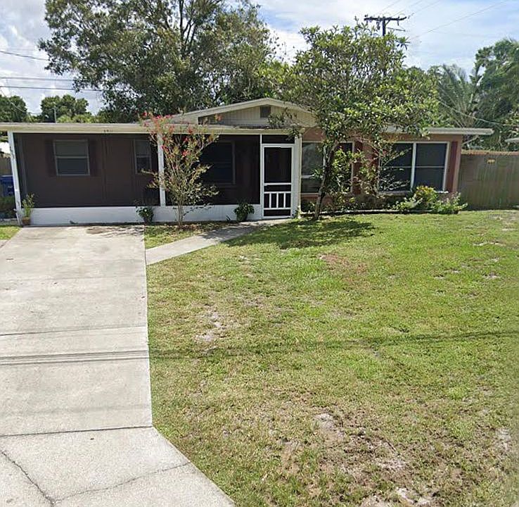 1st image of 275 W Seminole Dr