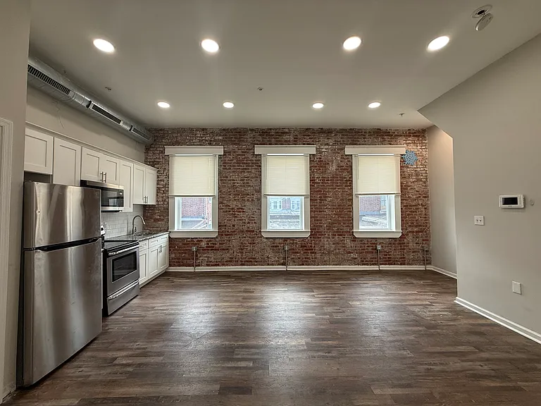 537 N 64th St #2 — Photo 5