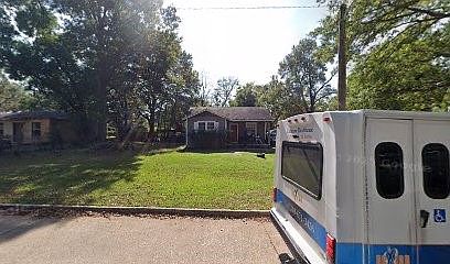 1st image of 2515 Woodford St