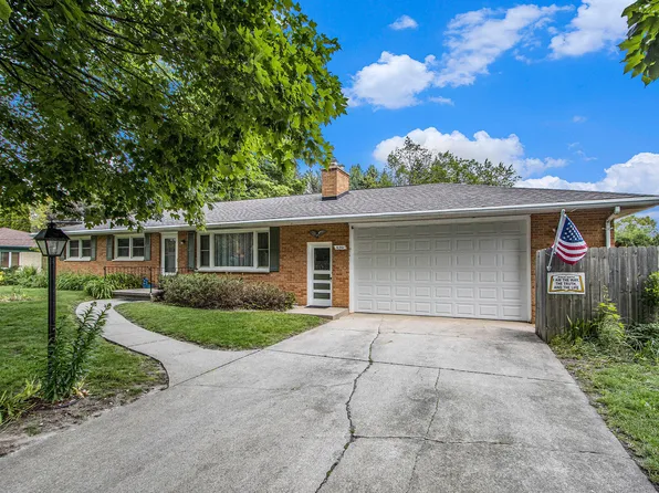 6361 Plainfield Ave, Kalamazoo, MI 49048