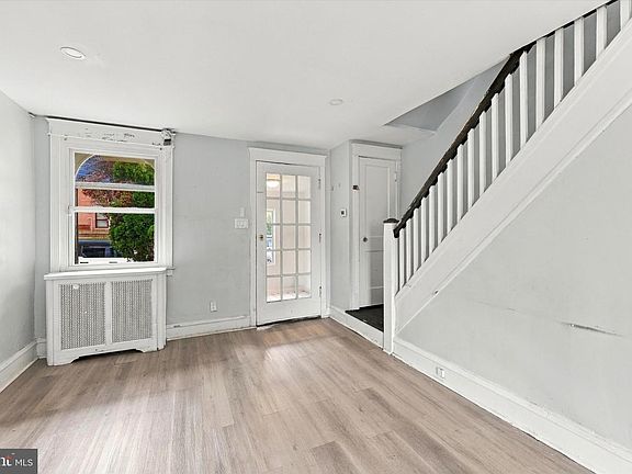 3rd image of 557 Timberlake Rd