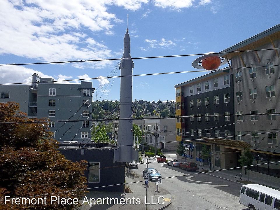 2nd image of 3519 Fremont Pl N APT 2