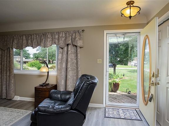 2nd image of 16716 Park Lane Dr