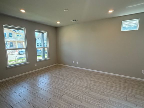 4th image of 3065 Pecan Farm Ln