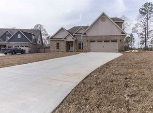 102 Wildwood Ct, Byron, GA 31008