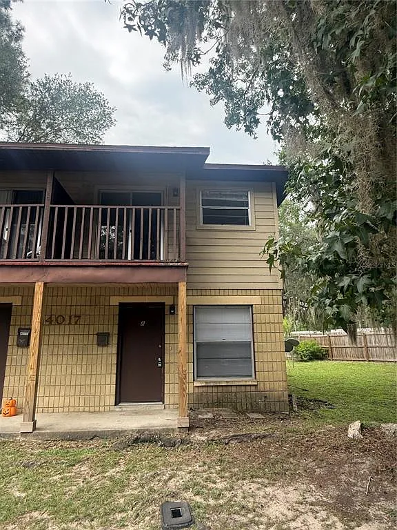 2 bed, 1.5 bath, 930 sqft, $1,400 — Photo 1