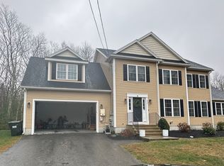 230 Chocolog Rd, Uxbridge, MA 01569