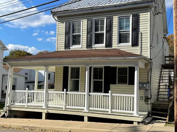 41 Church St, Seven Valleys, PA 17360