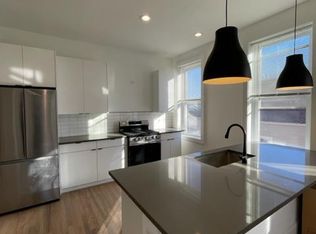 2823 N Central Park Ave #2F, Chicago, IL 60618
