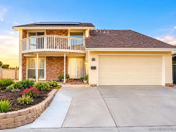 8232 Santa Arminta Ave, San Diego, CA 92126