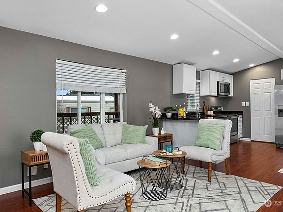 4th image of 10011 218th Avenue Ct E #42