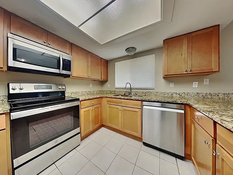 3723 Coppertree Cir — Photo 2