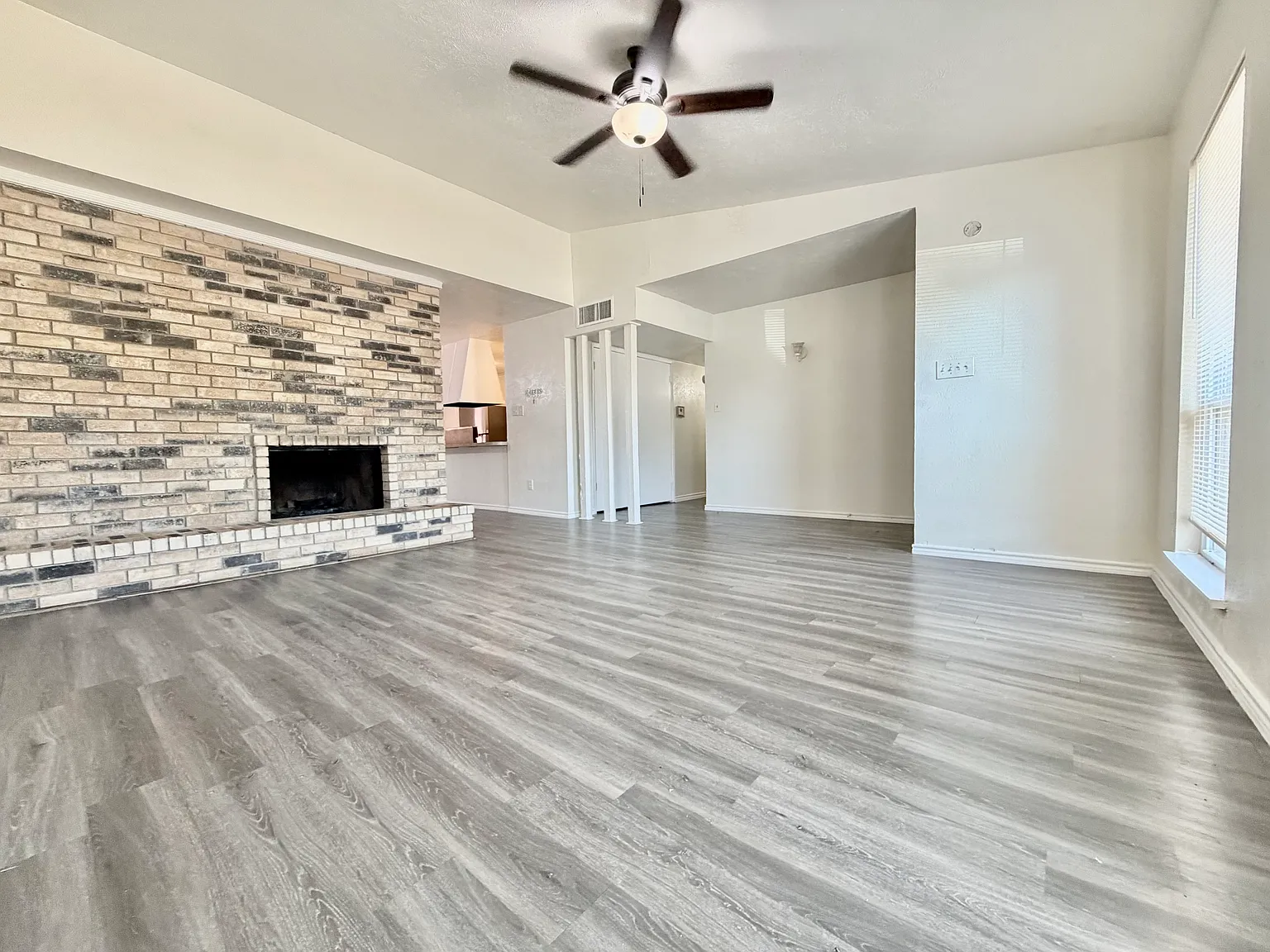 3 bed, 1719 sqft, $2,000 — Photo 4