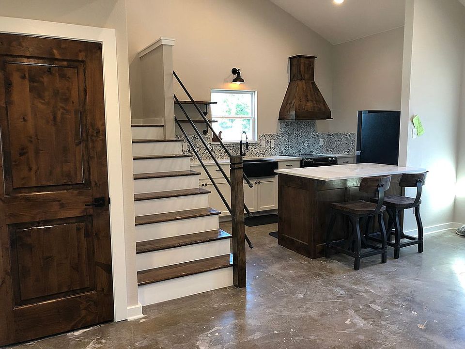 1st image of 9213 Dale Lane Ct