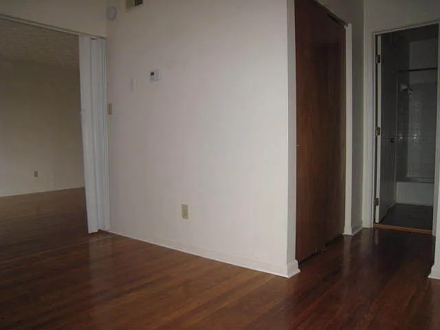 1356 Royalty Ct — Photo 13