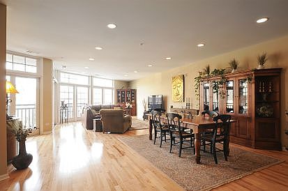 4th image of 578 Roger Williams Ave APT 203