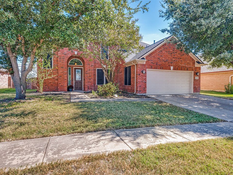 1st image of 8341 Emerald Cir