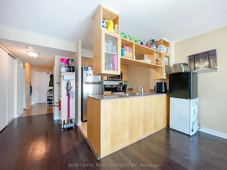397 Front St W #1711 — Photo 6