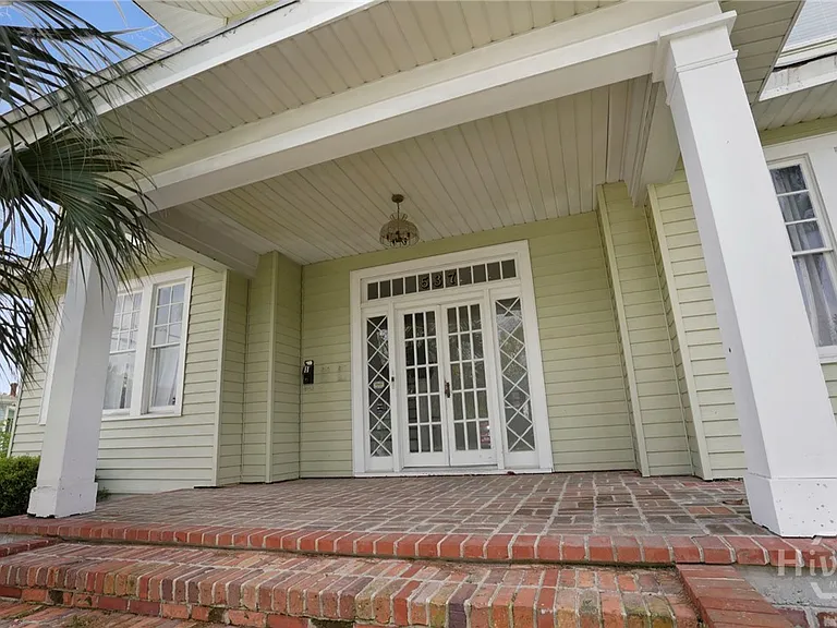 537 Maupas Ave #3 — Photo 2