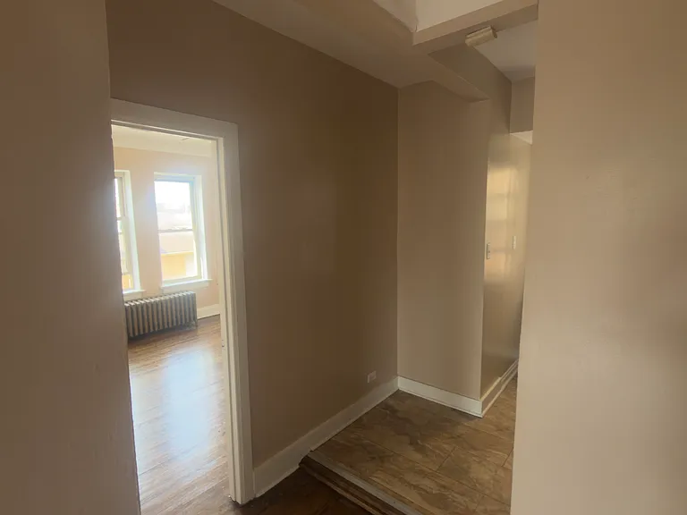 8058 S Hermitage Ave — Photo 12