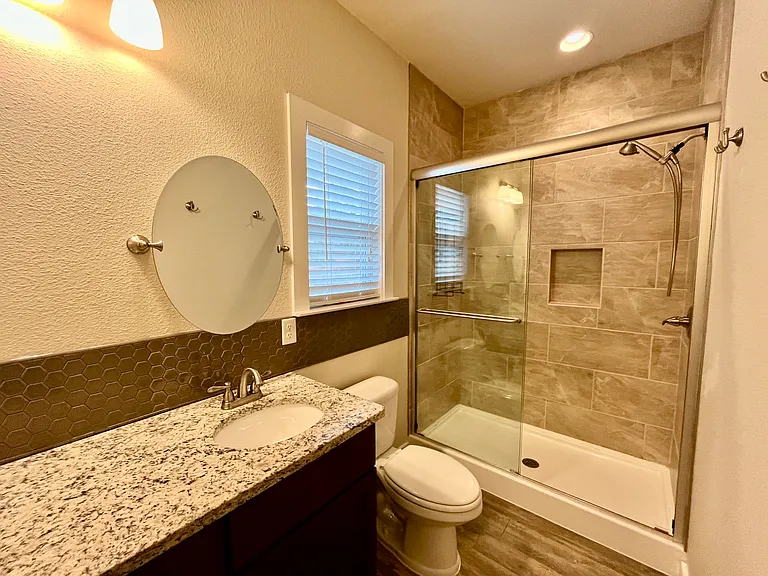1113 W Government St — Photo 11