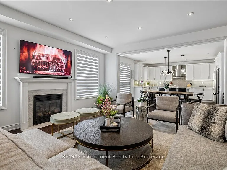 2400 Spring Meadow Way — Photo 13
